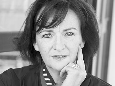 portrait noir et blanc de Véronique Descharrières